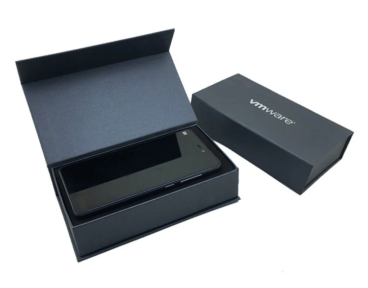customized paper phone packaging